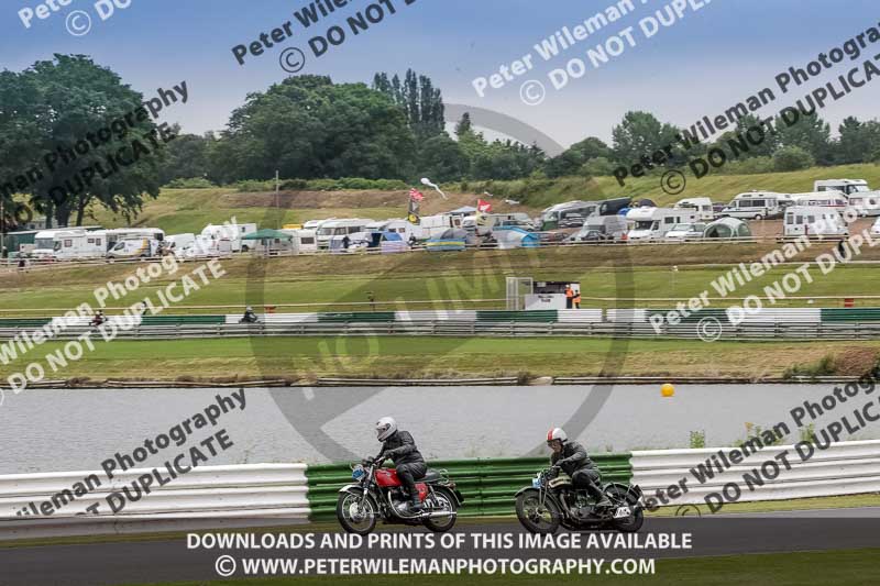 Vintage motorcycle club;eventdigitalimages;mallory park;mallory park trackday photographs;no limits trackdays;peter wileman photography;trackday digital images;trackday photos;vmcc festival 1000 bikes photographs